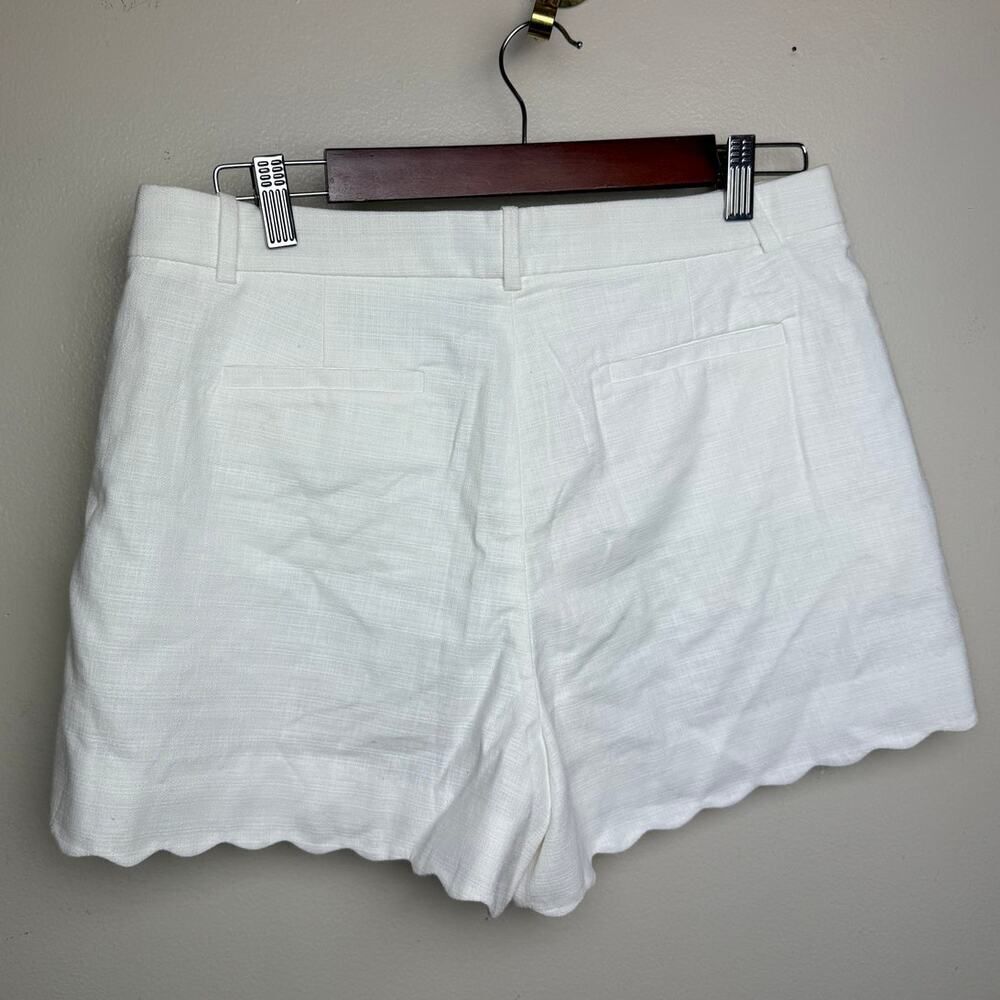 J. Crew Cream Scalloped Hem 3" Shorts NWT Sz. 10 - Picture 3 of 7